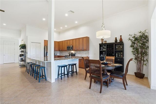 9340 Triana TER # 284, Fort Myers, FL 33912