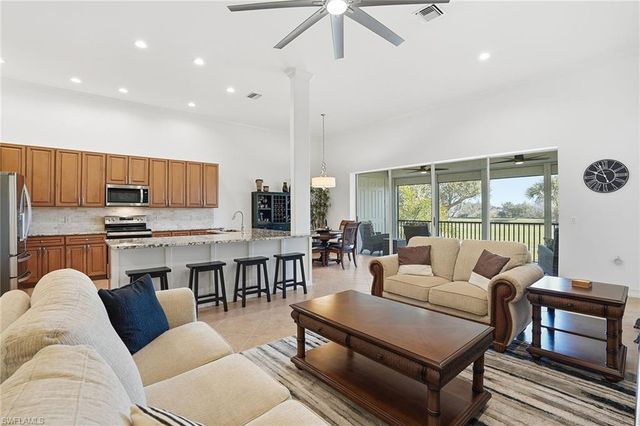 9340 Triana TER # 284, Fort Myers, FL 33912