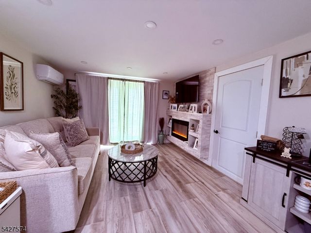 5214 Liberty Ave, North Bergen Twp., NJ 07047