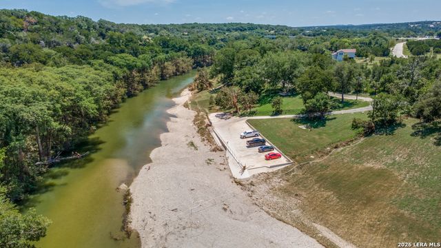 866 DEEP WATER DR, Spring Branch, TX 78070