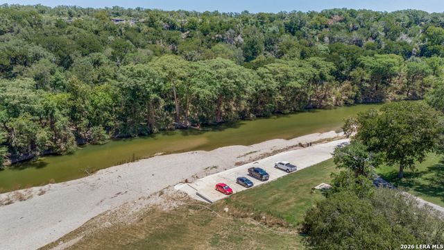 866 DEEP WATER DR, Spring Branch, TX 78070