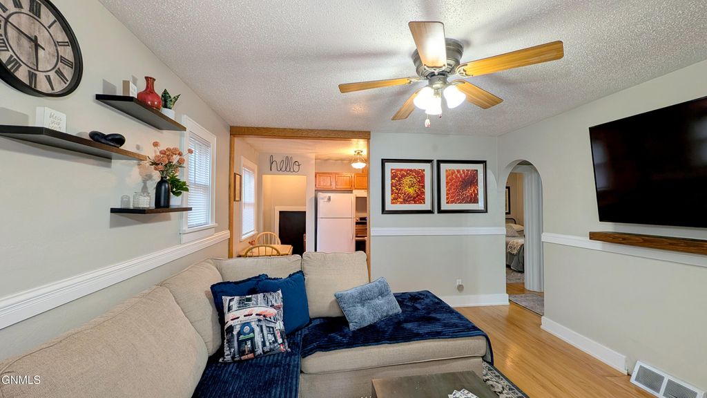 701 17th Street, Bismarck, ND 58501 photo 5
