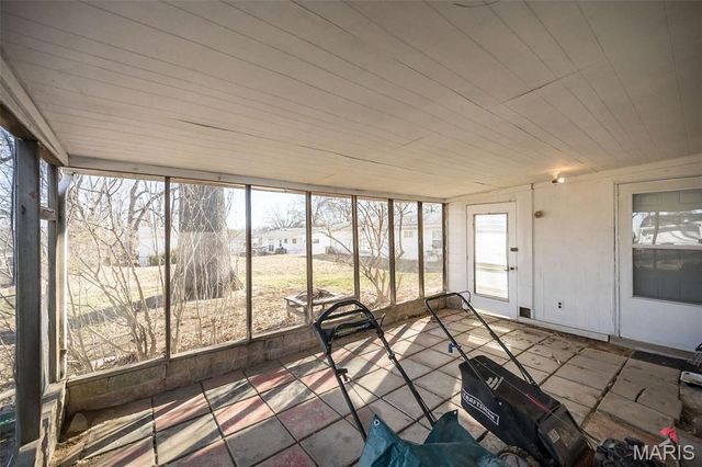 4204 Beauty Lane, Woodson Terrace, MO 63134