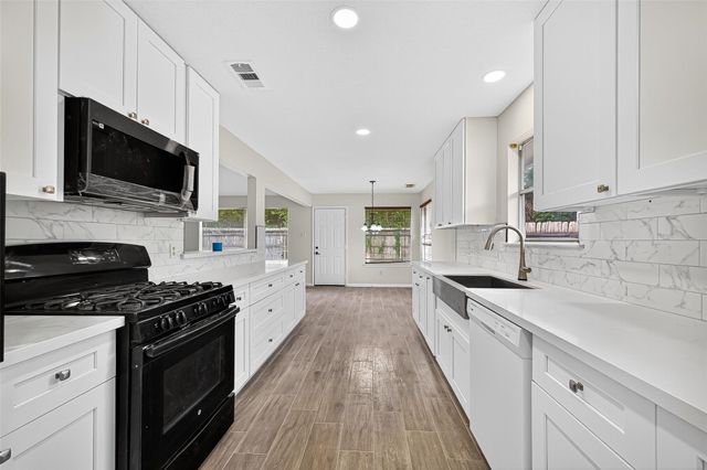 18759 Holly Way, Houston, TX 77084