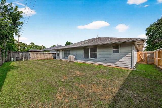 18759 Holly Way, Houston, TX 77084