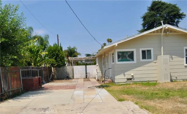 1789 N Pershing Avenue, San Bernardino, CA 92405