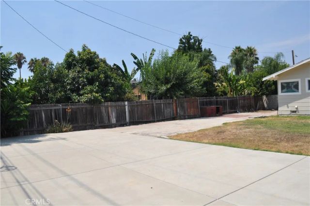 1789 N Pershing Avenue, San Bernardino, CA 92405