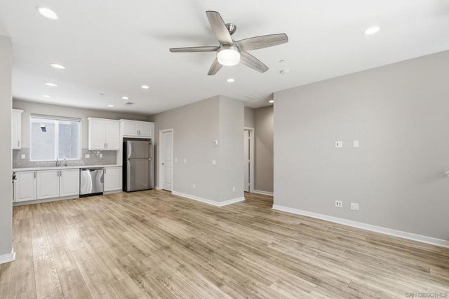 2601 Cranston 710, Escondido, CA 92025