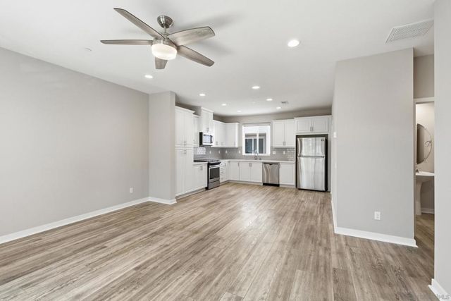 2601 Cranston 710, Escondido, CA 92025