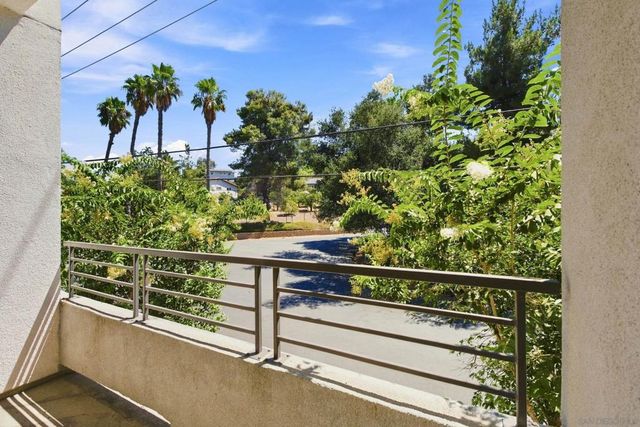 2601 Cranston 710, Escondido, CA 92025