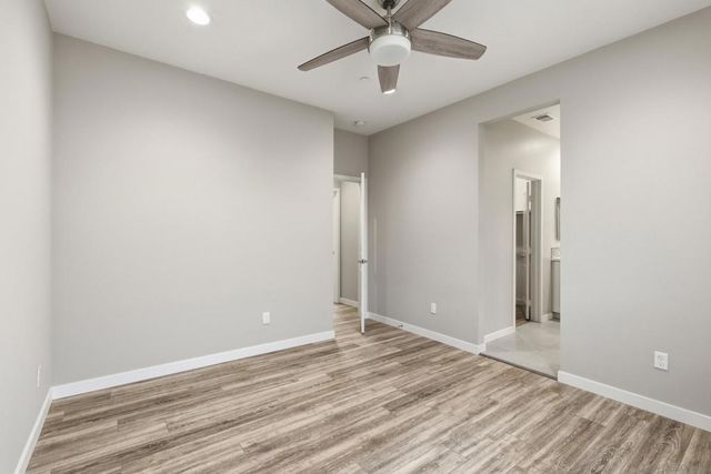 2601 Cranston 710, Escondido, CA 92025