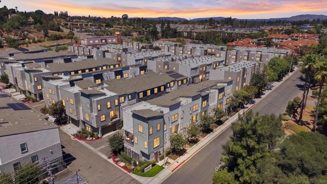 2601 Cranston 710, Escondido, CA 92025
