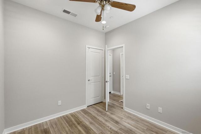2601 Cranston 710, Escondido, CA 92025