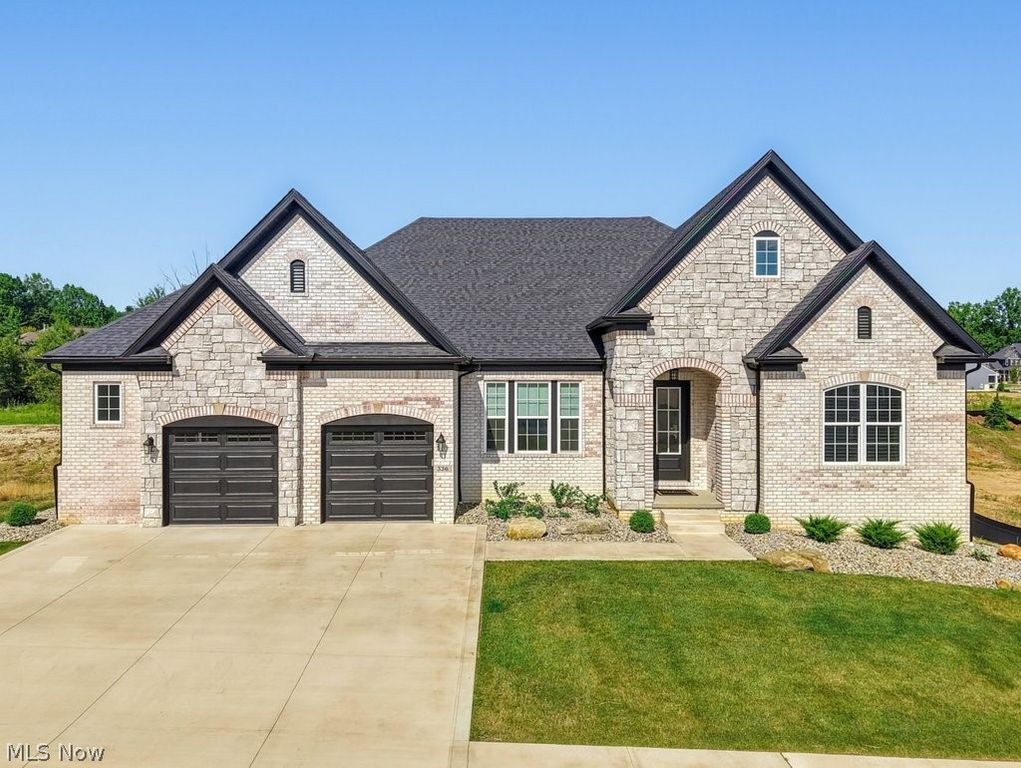 336 Arboretum Court, Fairlawn, OH 44333