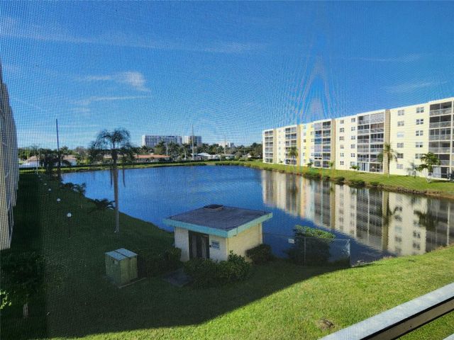 321 SE 3rd Street 302, Dania Beach, FL 33004