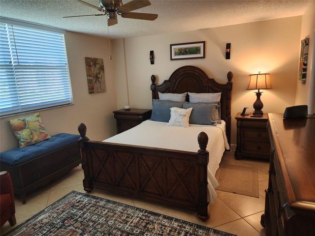 321 SE 3rd Street 302, Dania Beach, FL 33004