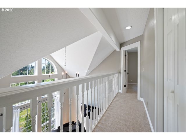 2420 IVY Ln, Kelso, WA 98626