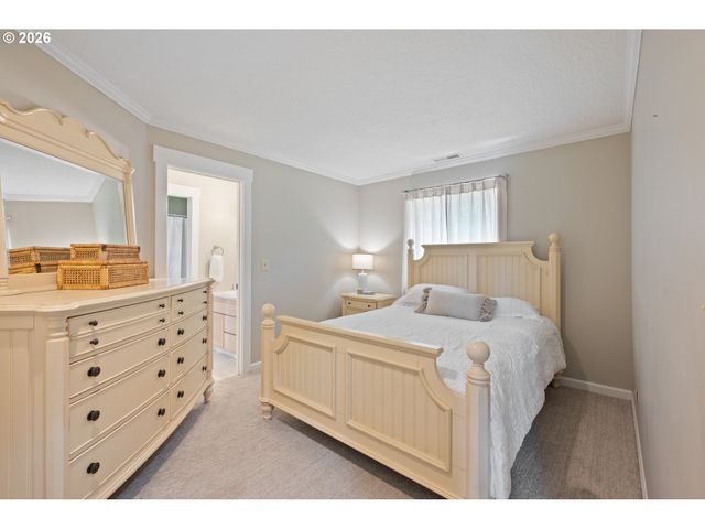 2420 IVY Ln, Kelso, WA 98626