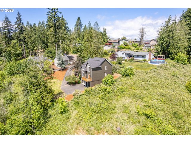 2420 IVY Ln, Kelso, WA 98626