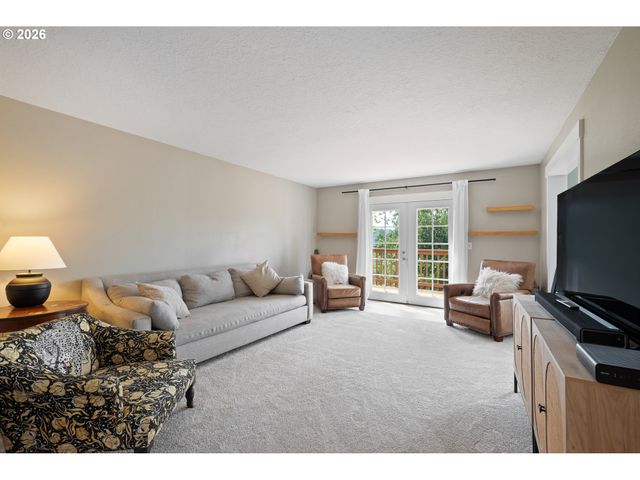 2420 IVY Ln, Kelso, WA 98626