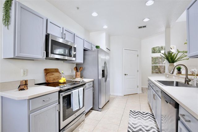 696 SEABROOK COURT 202, Altamonte Springs, FL 32714