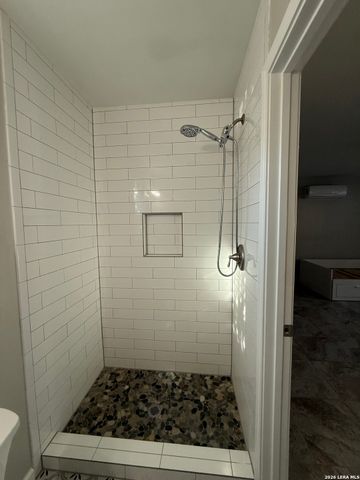 269 E Rosewood, San Antonio, TX 78212