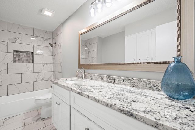 732 OAK FIELD Drive, Mobile, AL 36609