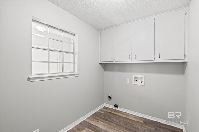 732 OAK FIELD Drive, Mobile, AL 36609