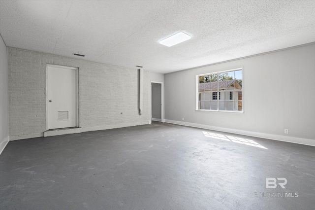 732 OAK FIELD Drive, Mobile, AL 36609