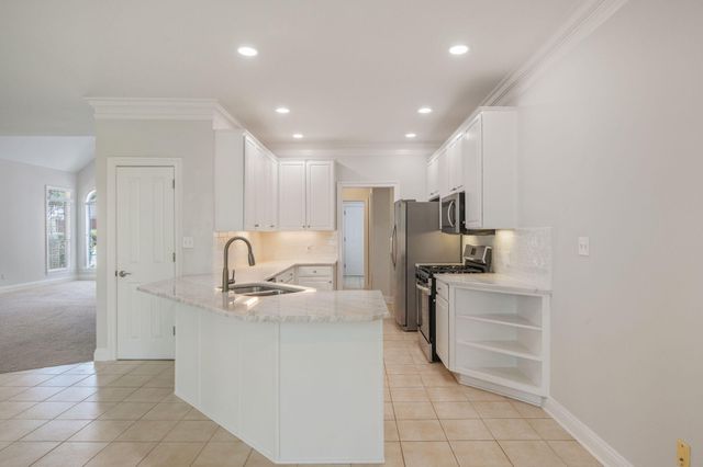 1446 Oakmont Place, Niceville, FL 32578