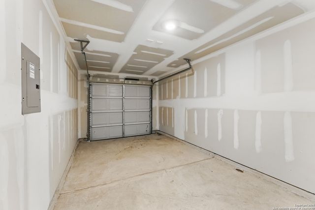 5715 Soothing Water, San Antonio, TX 78244