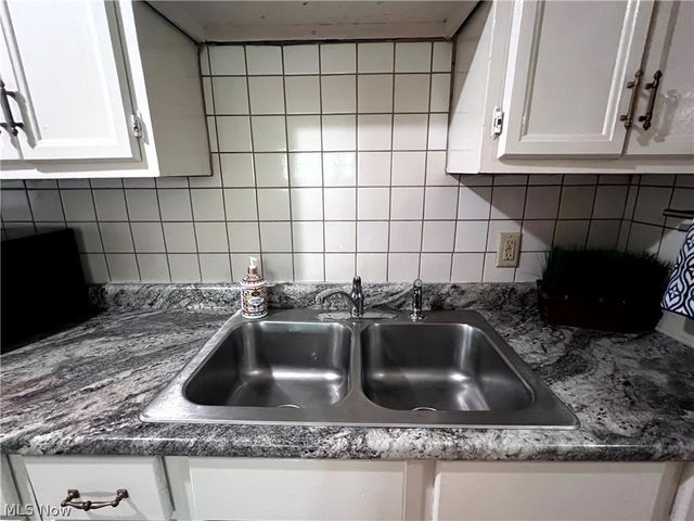 3502 Ivanhoe Drive, Kent, OH 44240