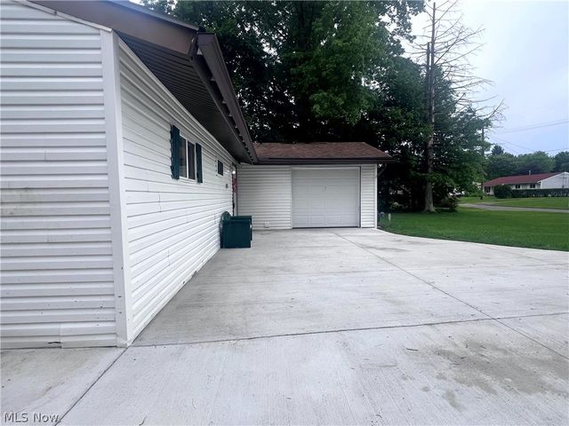 3502 Ivanhoe Drive, Kent, OH 44240