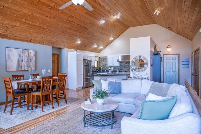 N14314 Clearview Road, Necedah, WI 54646