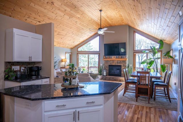 N14314 Clearview Road, Necedah, WI 54646