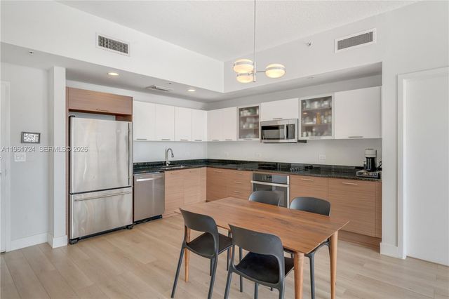 3470 E Coast Ave H1514, Miami, FL 33137