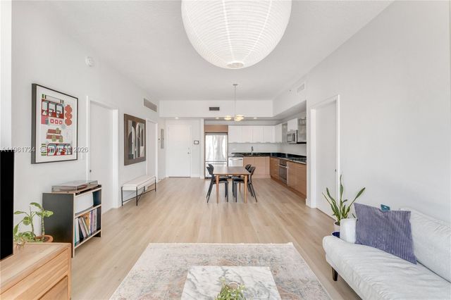 3470 E Coast Ave H1514, Miami, FL 33137