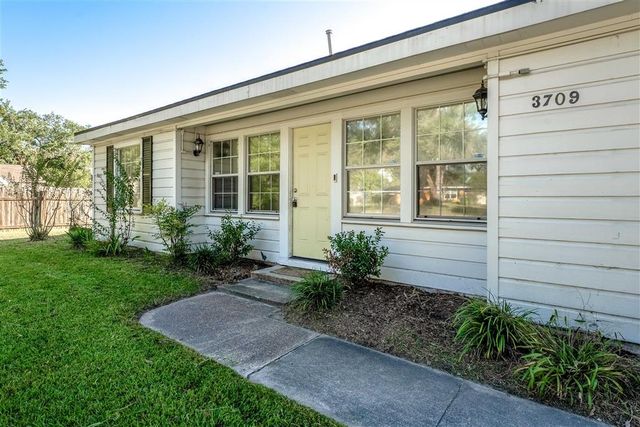 3709 Ernest Street, Lake Charles, LA 70605