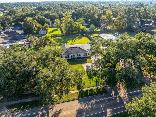 3709 Ernest Street, Lake Charles, LA 70605