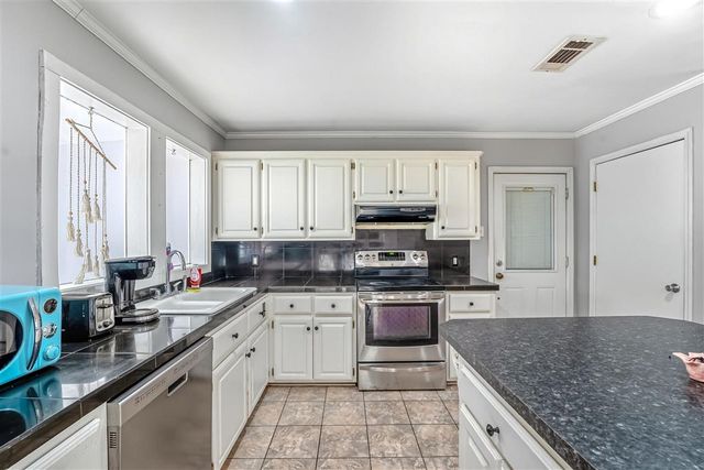 3709 Ernest Street, Lake Charles, LA 70605