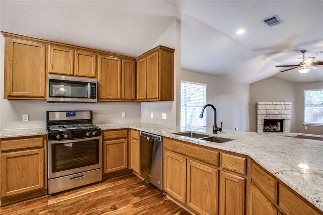 1314 Brighton Bend LN, Cedar Park, TX 78613