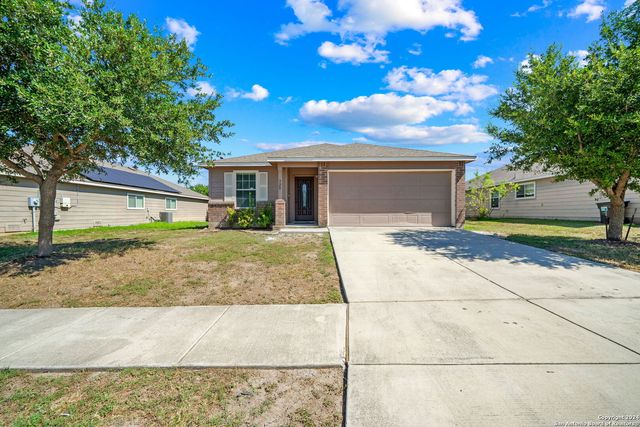 320 LONESTAR GAIT, Schertz, TX 78154