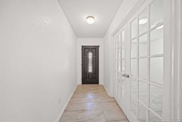 320 LONESTAR GAIT, Schertz, TX 78154