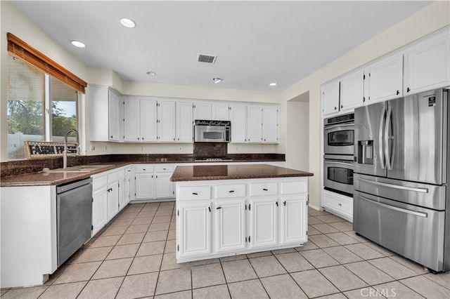 23831 Cloverleaf, Murrieta, CA 92562