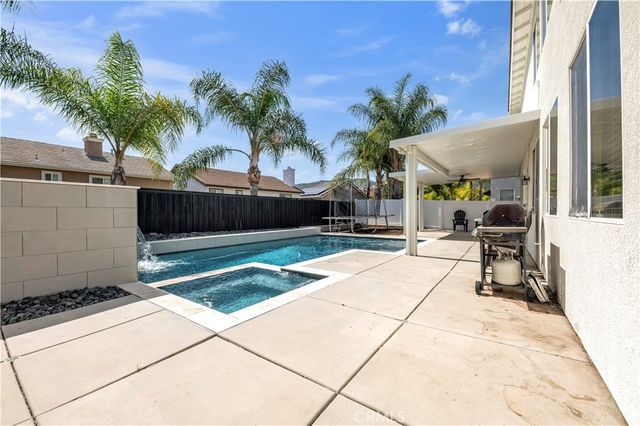 23831 Cloverleaf, Murrieta, CA 92562