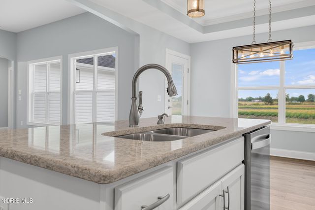 11171 Whitetail Way, Whitehouse, OH 43571