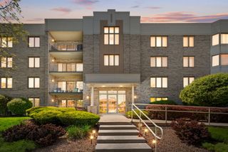 10720 S Washington Street 205, Oak Lawn, IL 60453