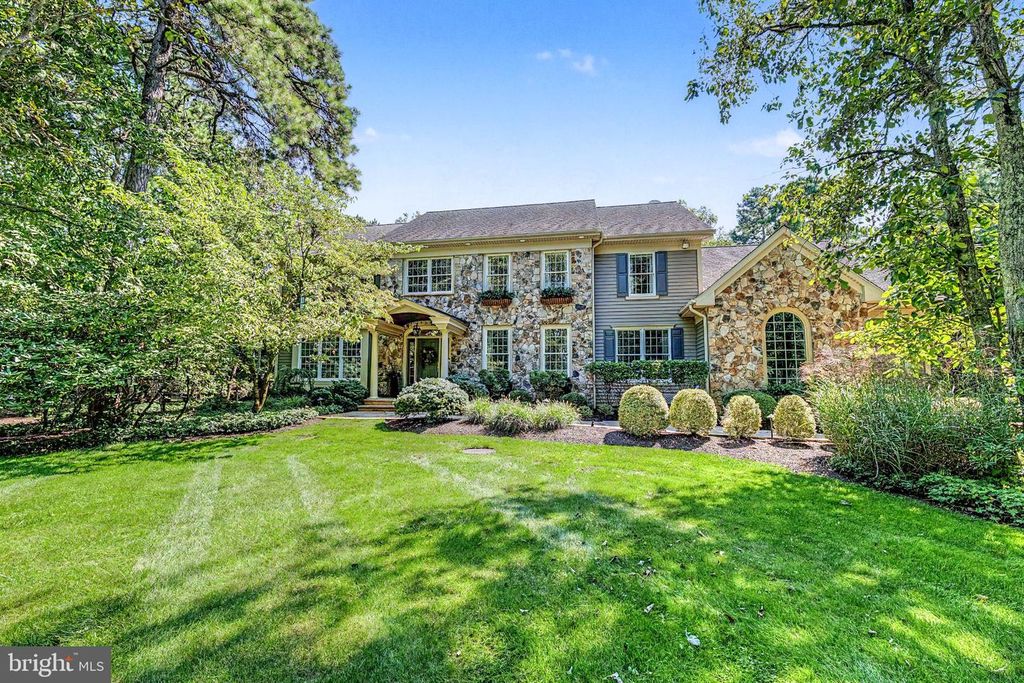 5 TUNBRIDGE WELLS CT, MEDFORD, NJ 08055 — exterior