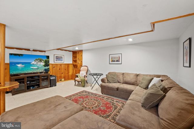 10505 CASCADE PL, Silver Spring, MD 20902