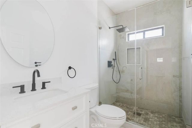 7746 Shadyspring Place, Burbank, CA 91504